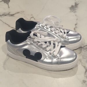 Women's Mickey Mouse Sneakers